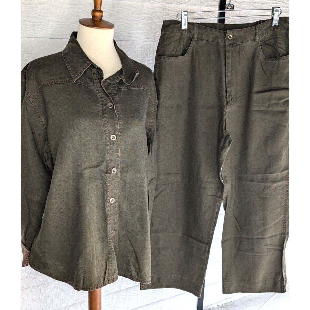 Chico's Design 100% Linen Green Top/Pants Size with Red‎ Thread Detail